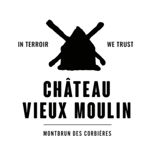 優穆蘭堡 Chateau Vieux Moulin